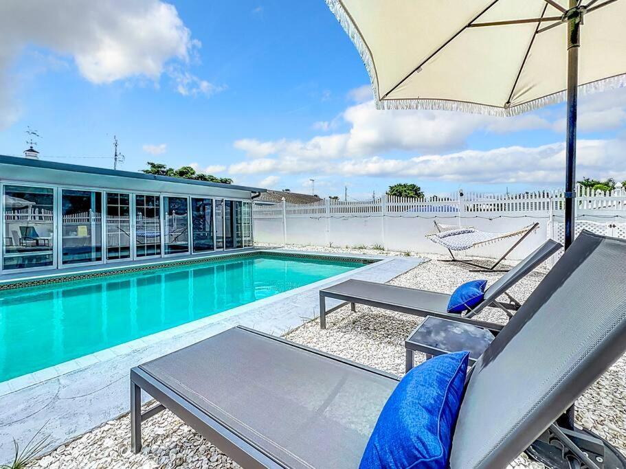 Poolside Paradise Near Siesta Key Beach Sarasota Zewnętrze zdjęcie