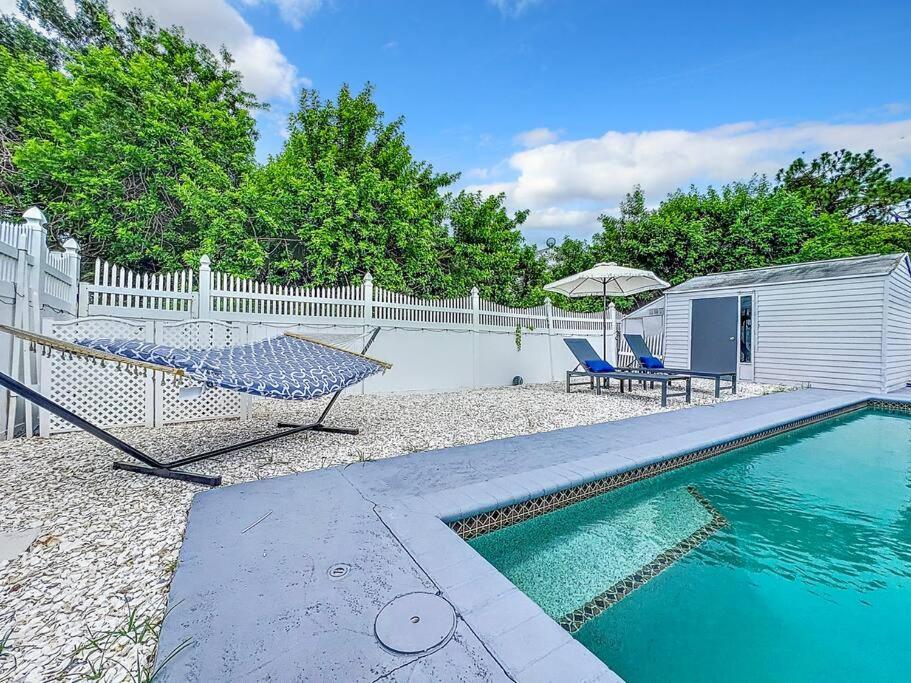 Poolside Paradise Near Siesta Key Beach Sarasota Zewnętrze zdjęcie