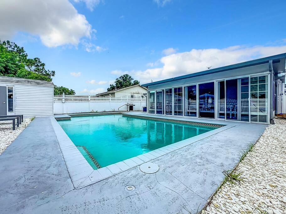 Poolside Paradise Near Siesta Key Beach Sarasota Zewnętrze zdjęcie